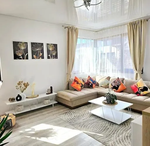 Cozy Sorada 1 Apartment
